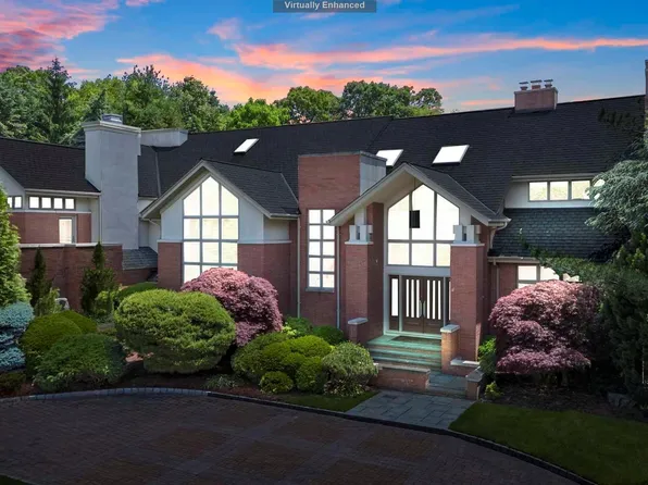 119 Huyler Landing Rd, Cresskill, NJ 07626