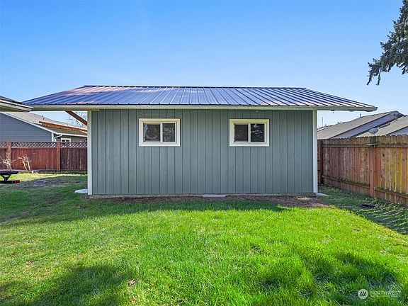 5th image of 15207 SE McGillivray Boulevard