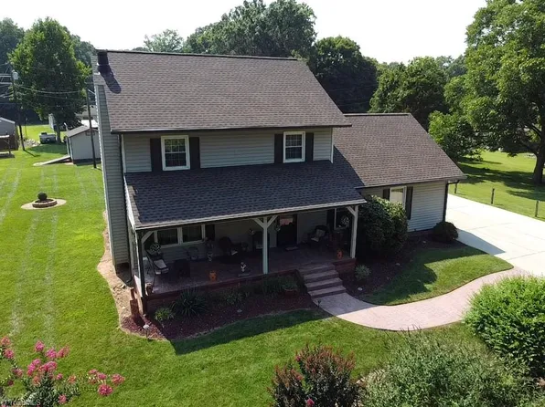 4471 Virginia Dr, Trinity, NC 27370
