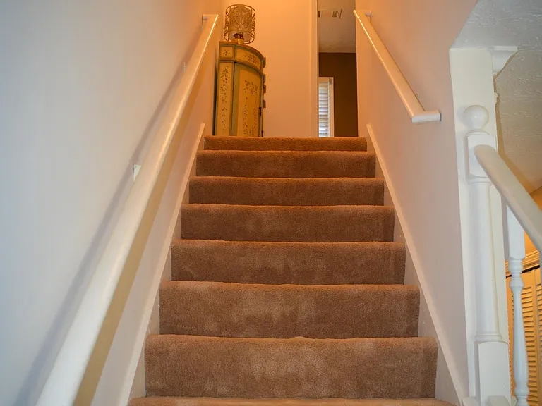 2504 Fair Oak Ct — Photo 18
