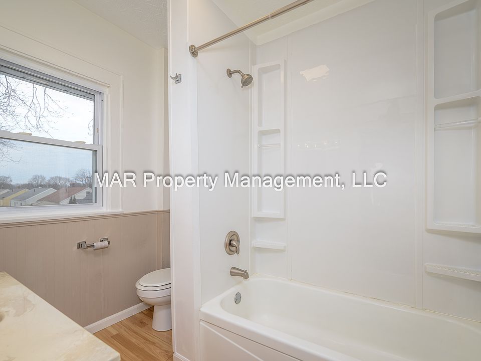 1st image of 254 Malacca St