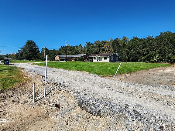 3rd image of 161 Med Davis Rd