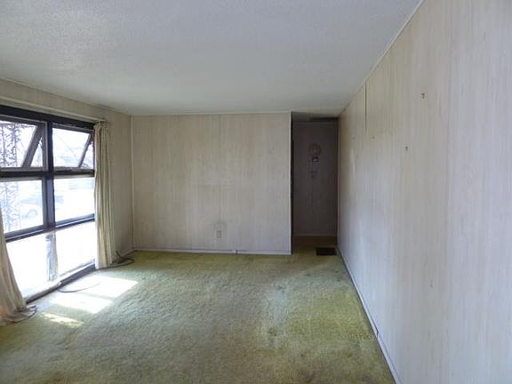 3rd image of 3305 N 36th St