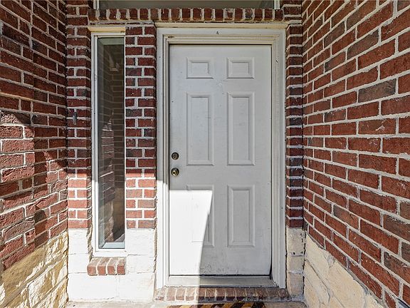 4th image of 3511 Farah Dr