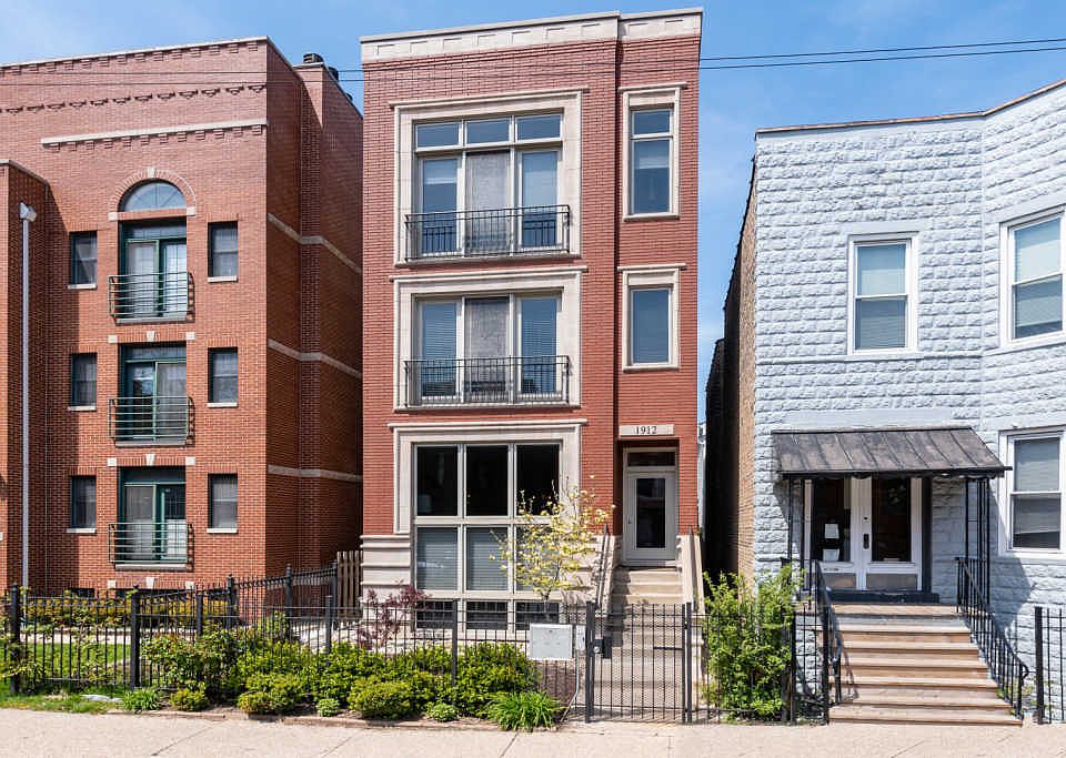 1st image of 1912 W Belmont Ave #2