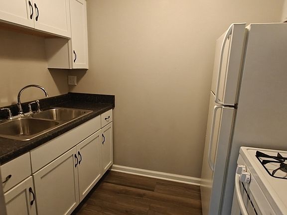 4th image of 508 Garfield Rd APT 204