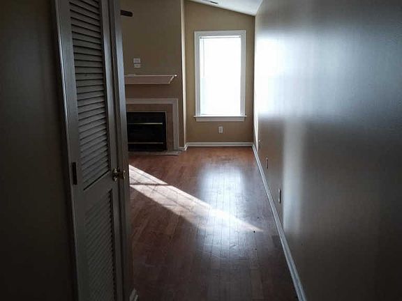 2nd image of 2906 Mulberry Ln Unit F