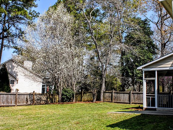 3rd image of 1212 Out Of Bounds Dr