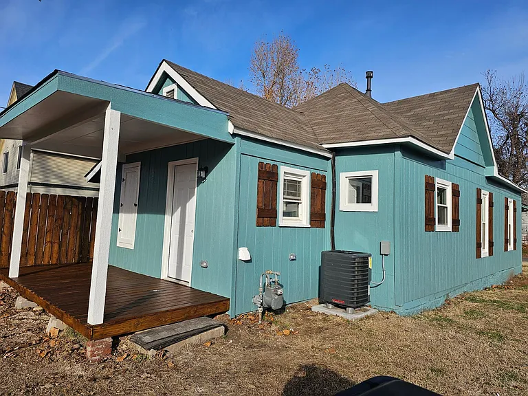 623 E Harrison Ave — Photo 11