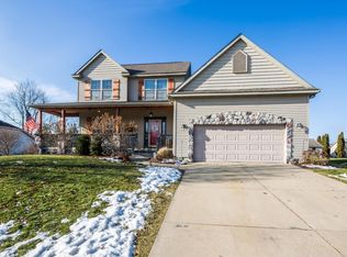 11059 Prestwick Dr, Lansing, MI 48917