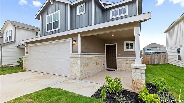 3 bed, 2.5 bath, 2300 sqft, $2,100 — Photo 3
