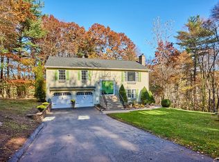 645 W Cherry St, Holyoke, MA 01040