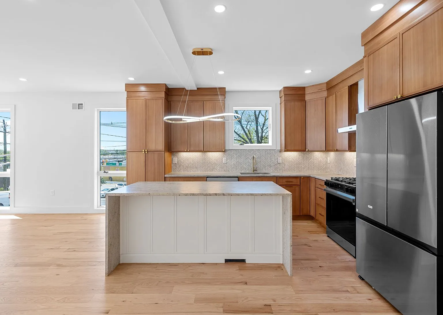 849 Pleasantview Ter — Photo 3