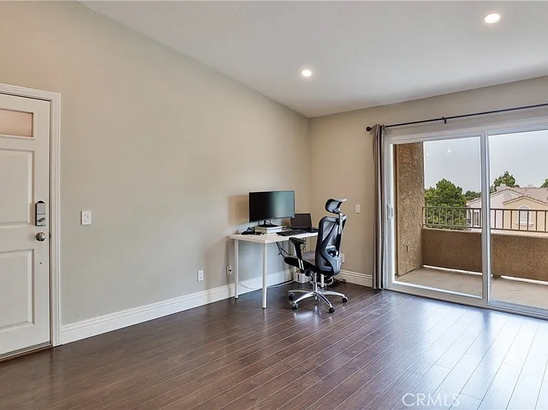 2320 Del Mar Way #305 — Photo 6