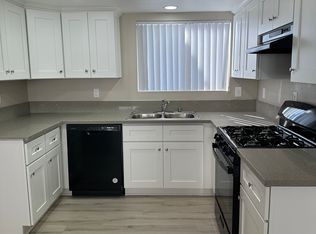 20824 Arline Ave #V, Lakewood, CA 90715