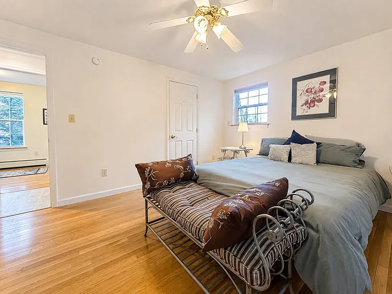 129 Lawrence Rd — Photo 41