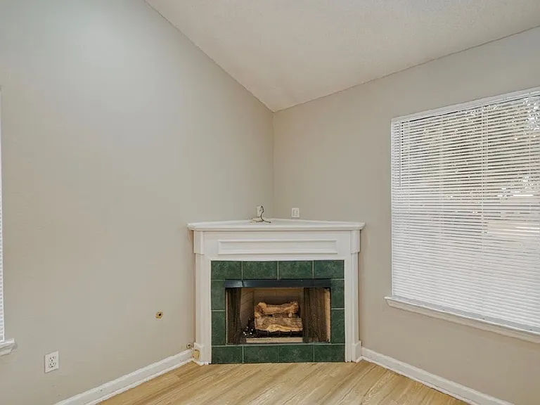 3385 Tansey Ct — Photo 7