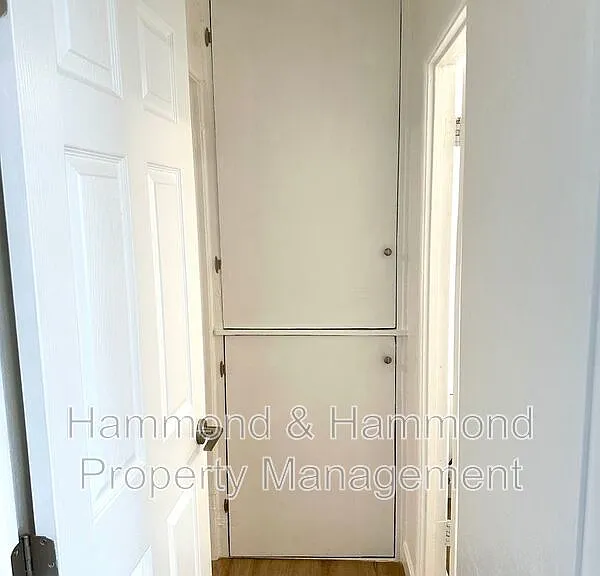 5854 Tujunga Ave #2 — Photo 19