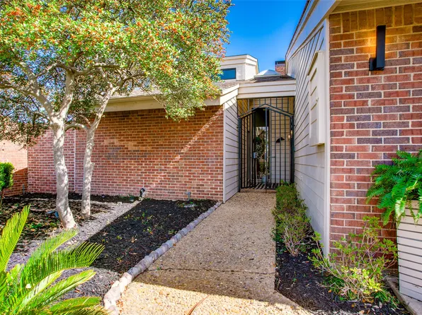 7864 High Oaks Cir, Dallas, TX 75231