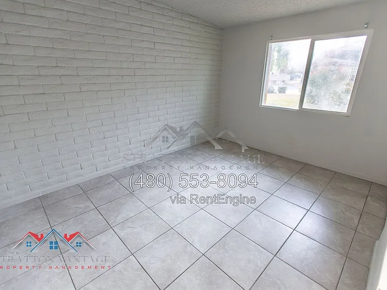 1168 E Alameda Dr — Photo 15