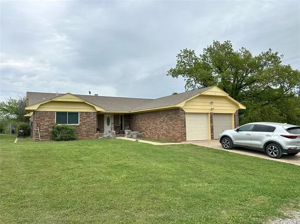8530 Hillview Dr, Oklahoma City, OK 73150