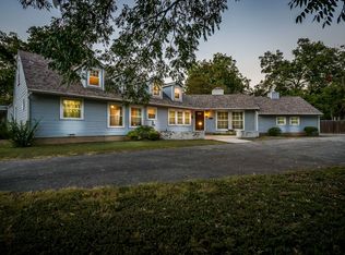 215 Sunset Dr, Cleburne, TX 76033