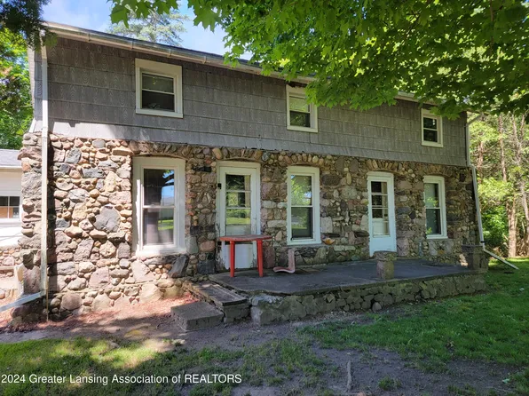 5492 Houston Rd, Eaton Rapids, MI 48827