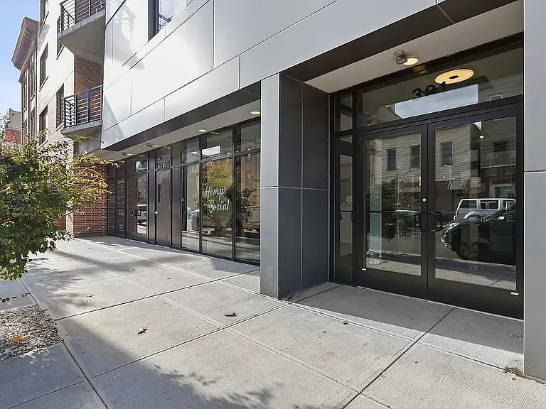 391 Palisade Ave #501 — Photo 18