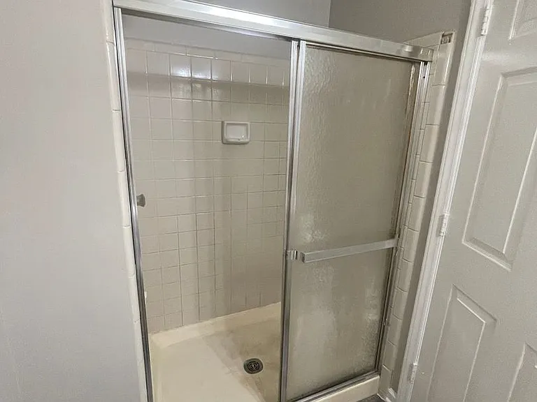 6246 Rosecroft Dr — Photo 14