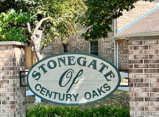 1950 Matthew Ct UNIT D, Elgin, IL 60123