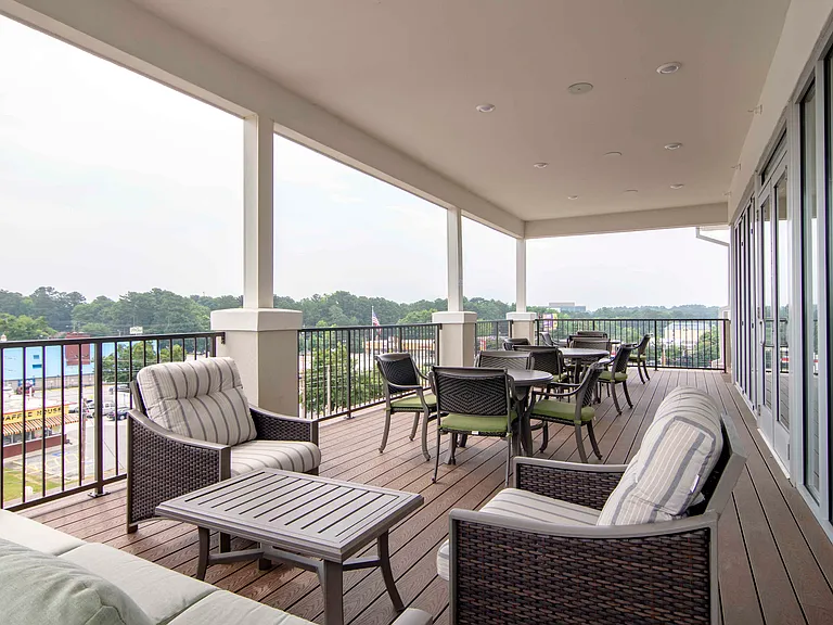 2152 Northlake Pkwy — Photo 3