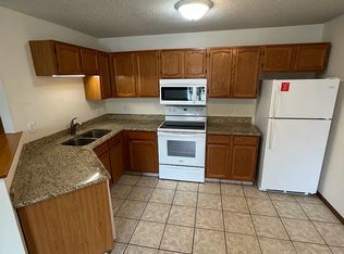 21 George St E, Maple Lake, MN 55358