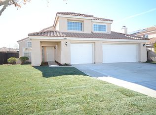 6042 Lisbon Ct, Palmdale, CA 93552
