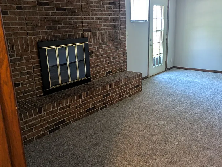 3720 Clover Cir — Photo 13