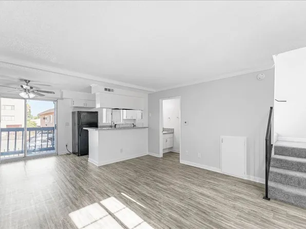 18547 Saticoy St APT 10, Reseda, CA 91335