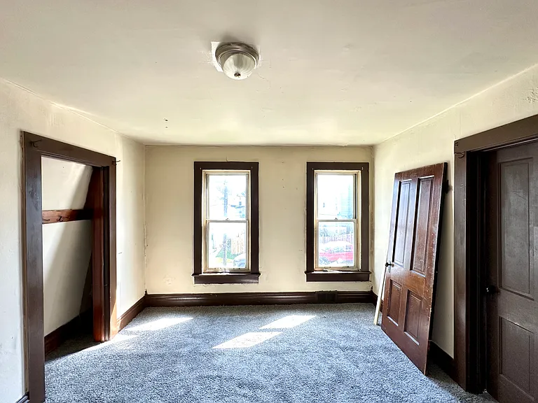 413 Bartram Ave — Photo 9