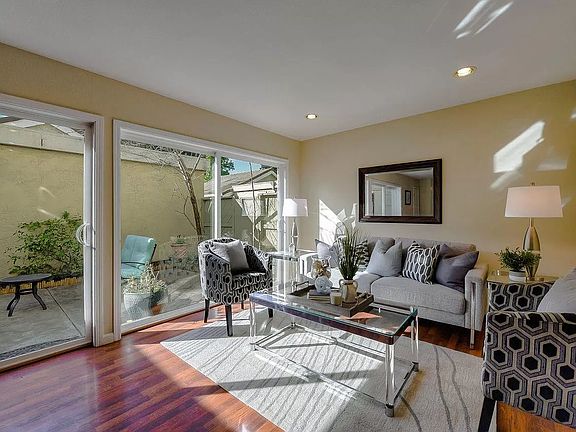 4th image of 274 Truckee Ln