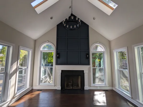 2901 Random Rd, Falls Church, VA 22042