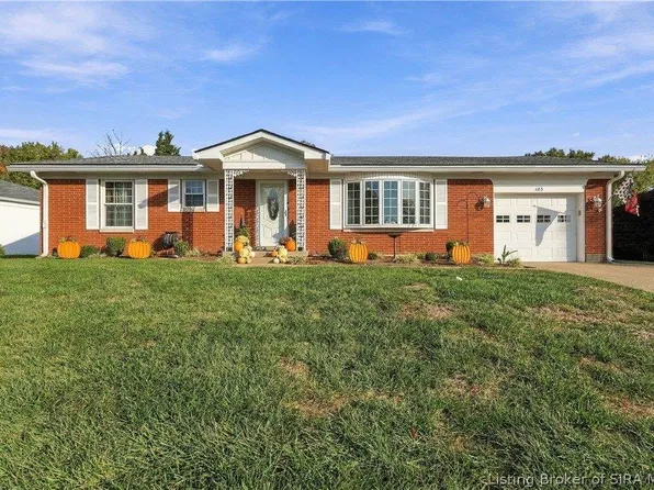483 Long Ct, New Albany, IN 47150