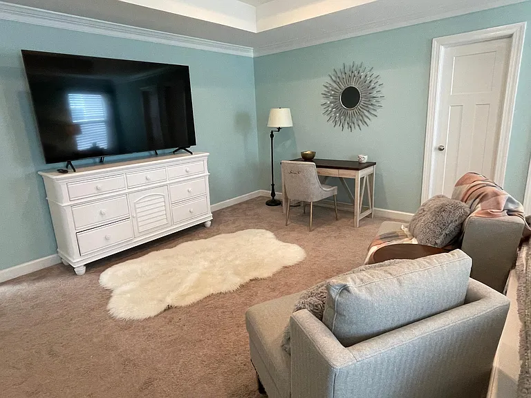 1010 Vanguard Dr — Photo 14