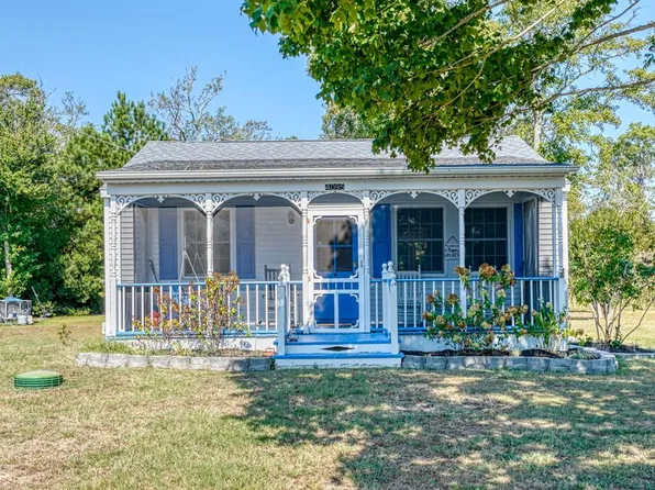 4095 Ridge Rd, Chincoteague Island, VA 23336