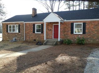 1886 Sherwood Rd, Petersburg, VA 23805