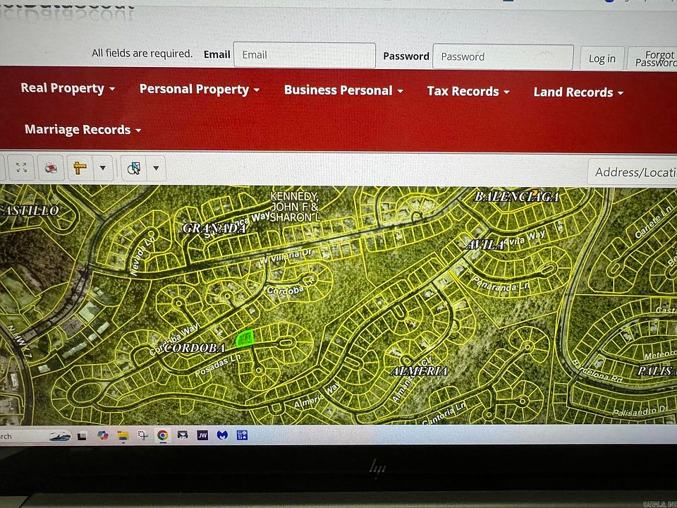 1st image of 10 Posadas Ln