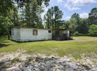 584 Bob White Loop, Hortense, GA 31543