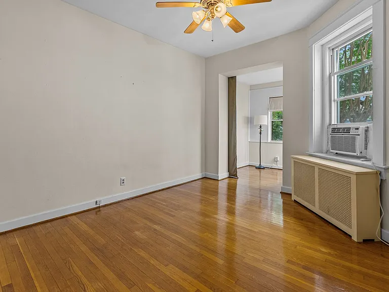 800 W Princess Anne Rd #B2 — Photo 11