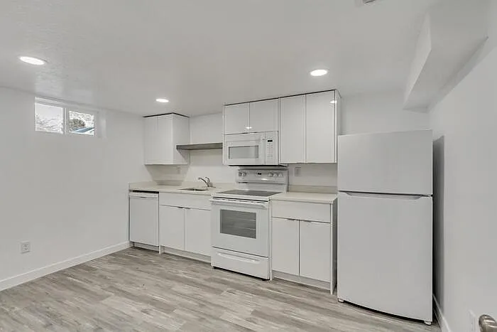 235 N 800 E — Photo 7
