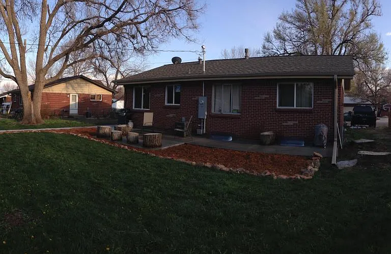 Backyard (doesn't include new 6 ft' fence)