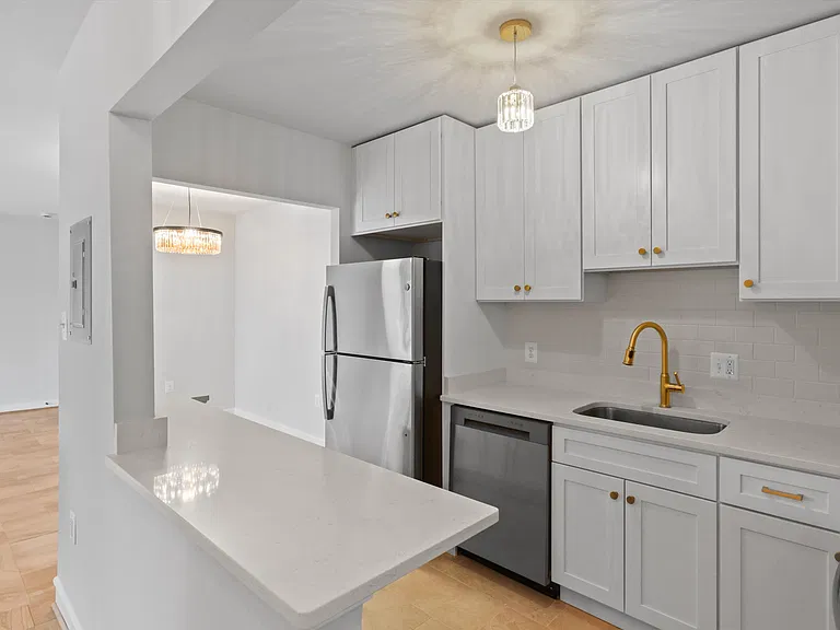 10167 Fair Woods Dr #310 — Photo 4