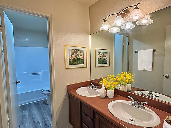 5th image of 126 Electric Ave #7
