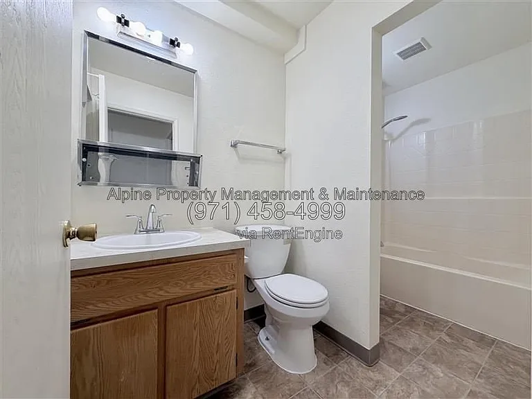 13317 SW 17th St — Photo 13